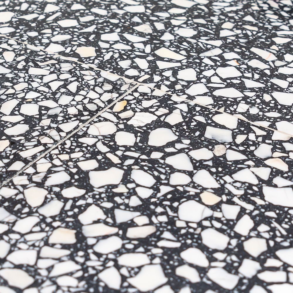 Field 8" x 16" 8" x 15.375"