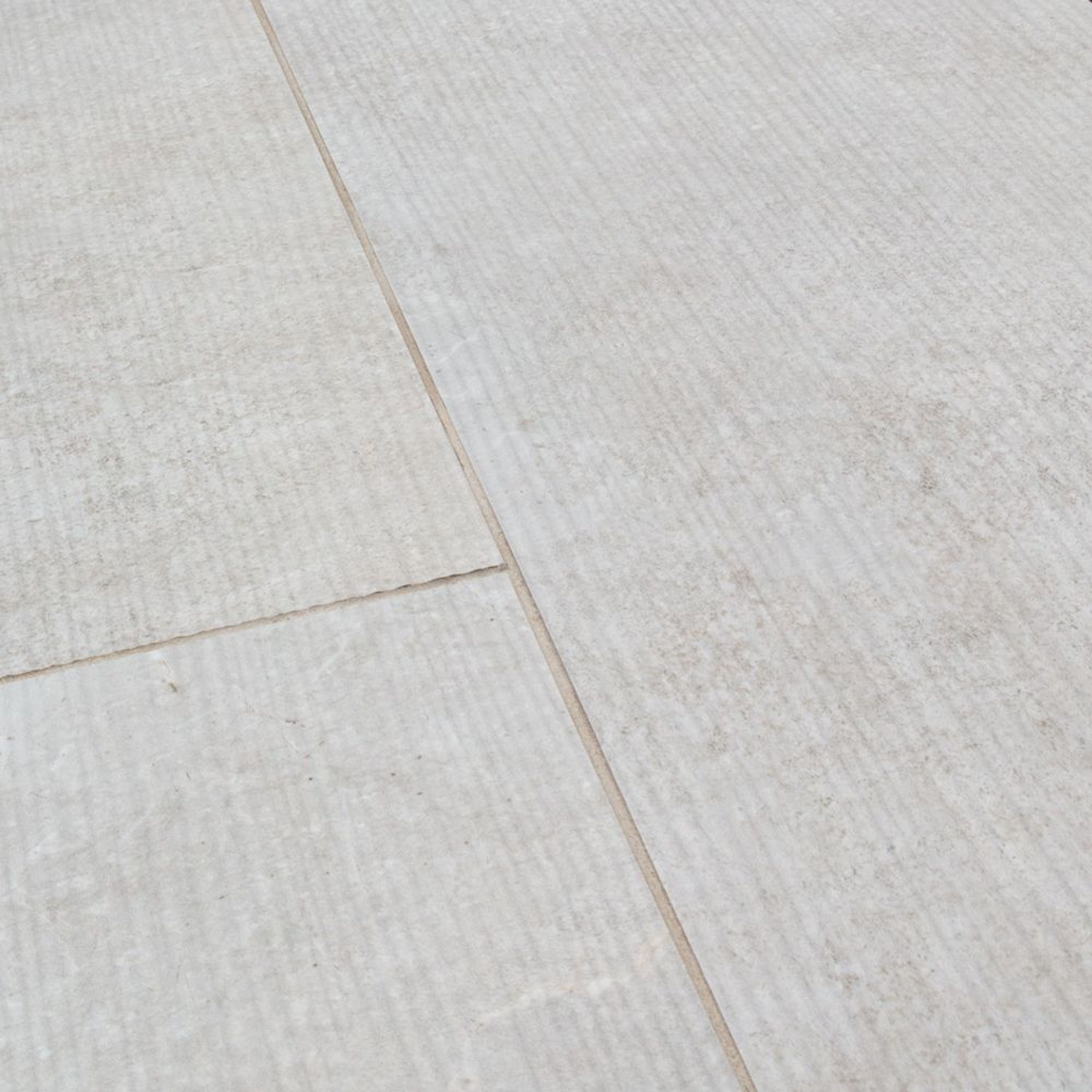 7.75" x 46.875"  undefined Field Tile